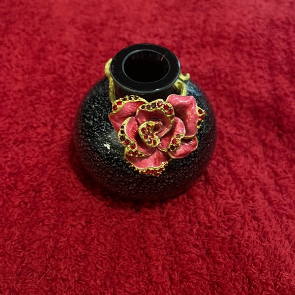 Brand new Jay Strongwater Ayla Small Night Bloom Rose Vase. - Picture 3 of 4